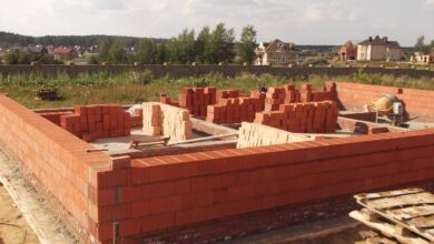 Photo of Строительство дома из керамических блоков и пеноблоков: шаг за шагом
